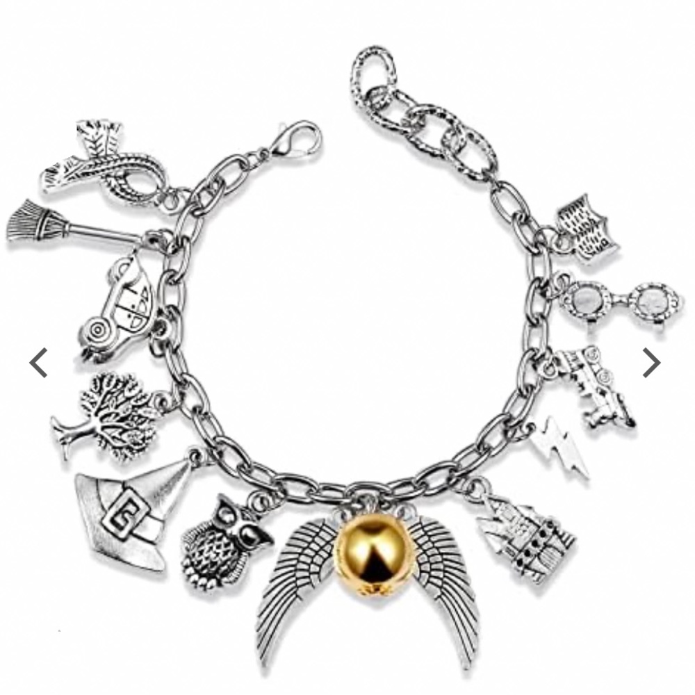 🎊🎉Host Pick🎈🎊 Fancy 8” Harry Potter Themed Bracelet